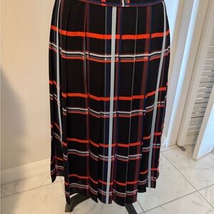 Vince Camuto Retro Style Black and Red Women's Pleated Skirt